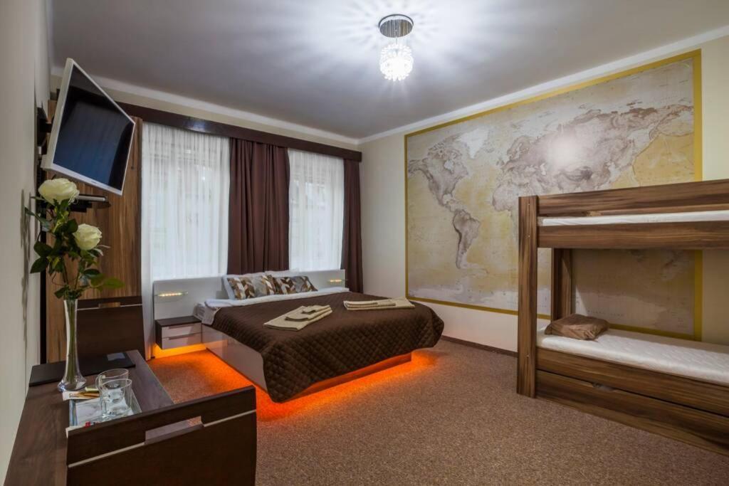 Luxury Air-Conditioned Family Apartment Spitalska Old Town Pressburg Exterior foto