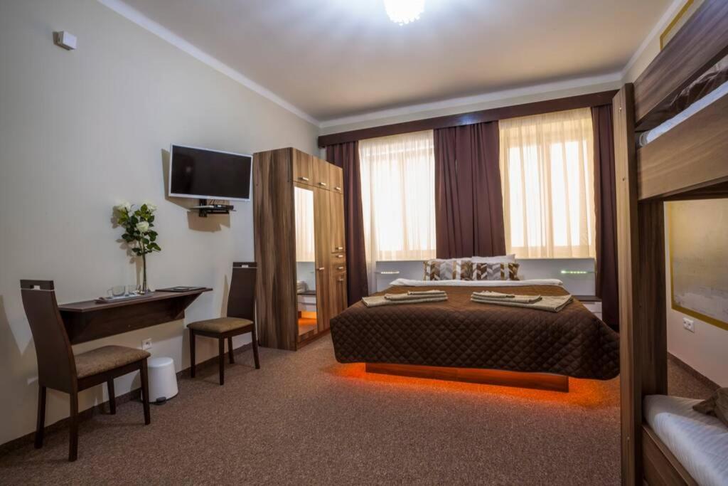 Luxury Air-Conditioned Family Apartment Spitalska Old Town Pressburg Exterior foto